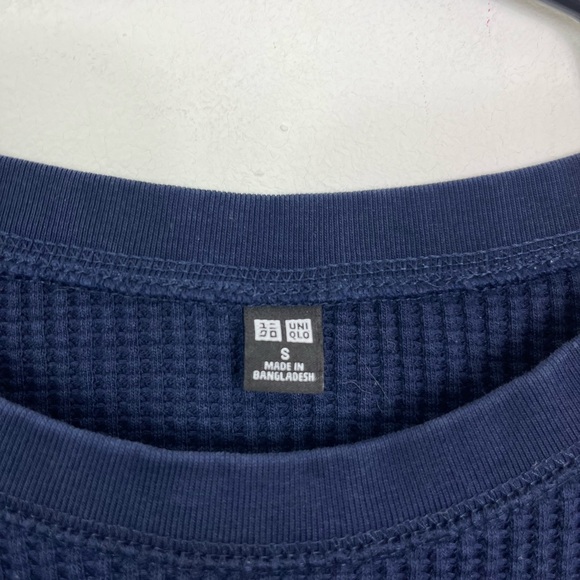 Uniqlo Dark Blue Waffle Knit Top Sz S - Picture 4 of 6
